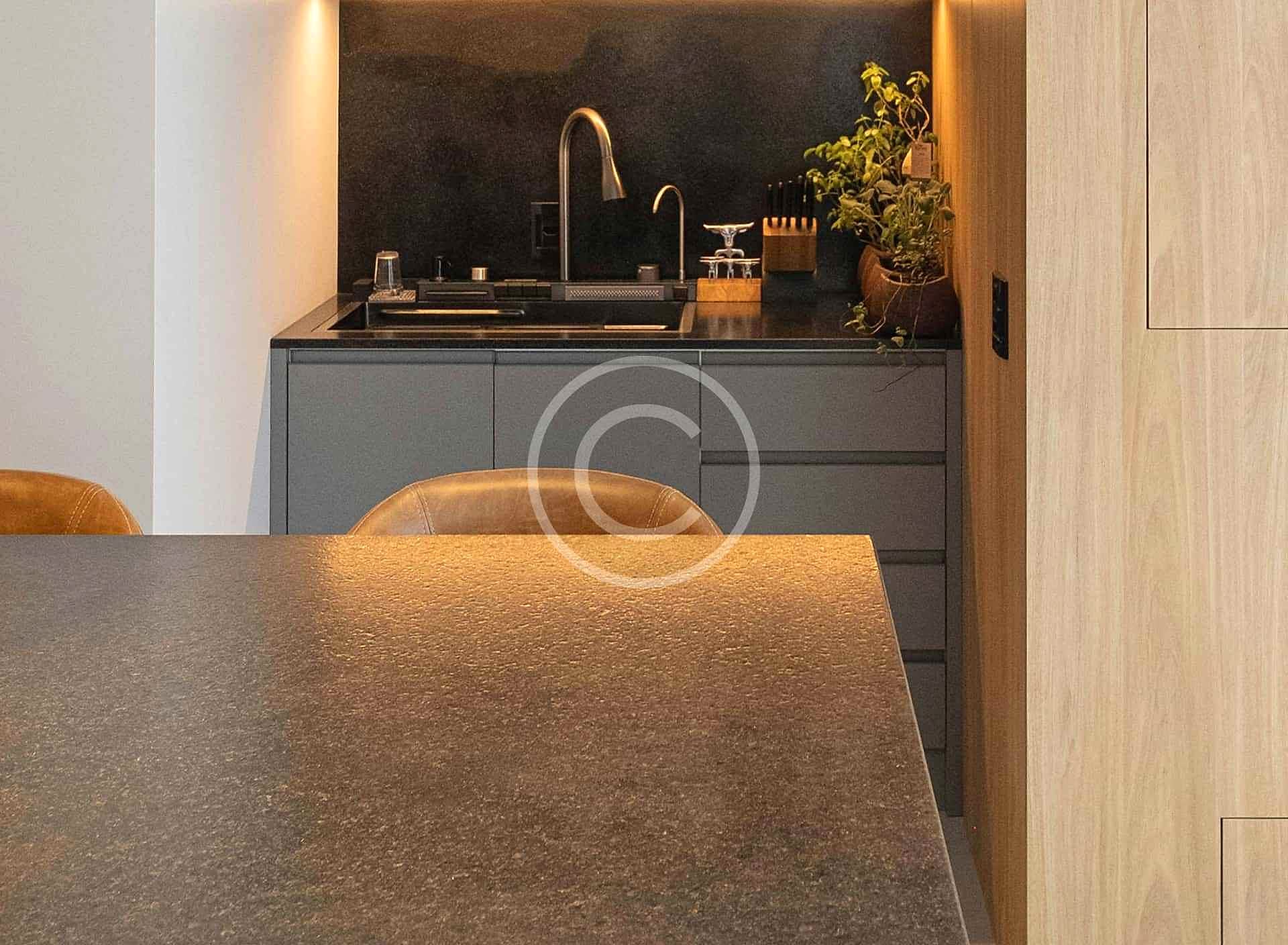 custom-img-07-copyright custom-img-07-copyright